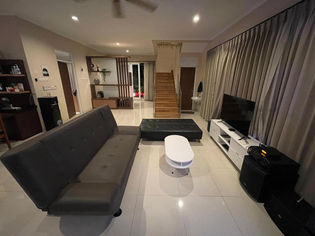 Villa Drop Price Havana Dago With Jacuzzi Hot Tub Sunset View Bandung